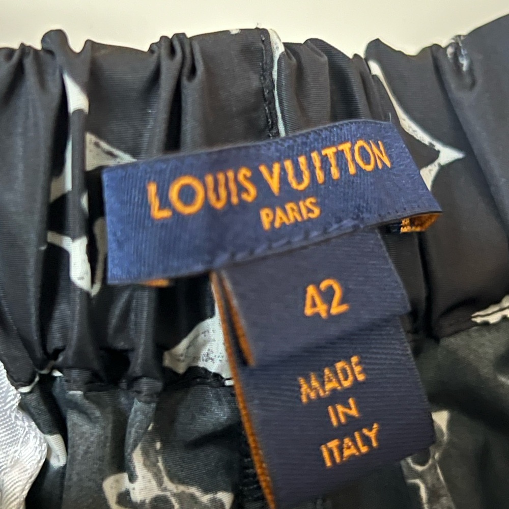 Authentic Louis Vuitton Black and White Stencil Effect Monogram Joggers - Picture 5 of 16